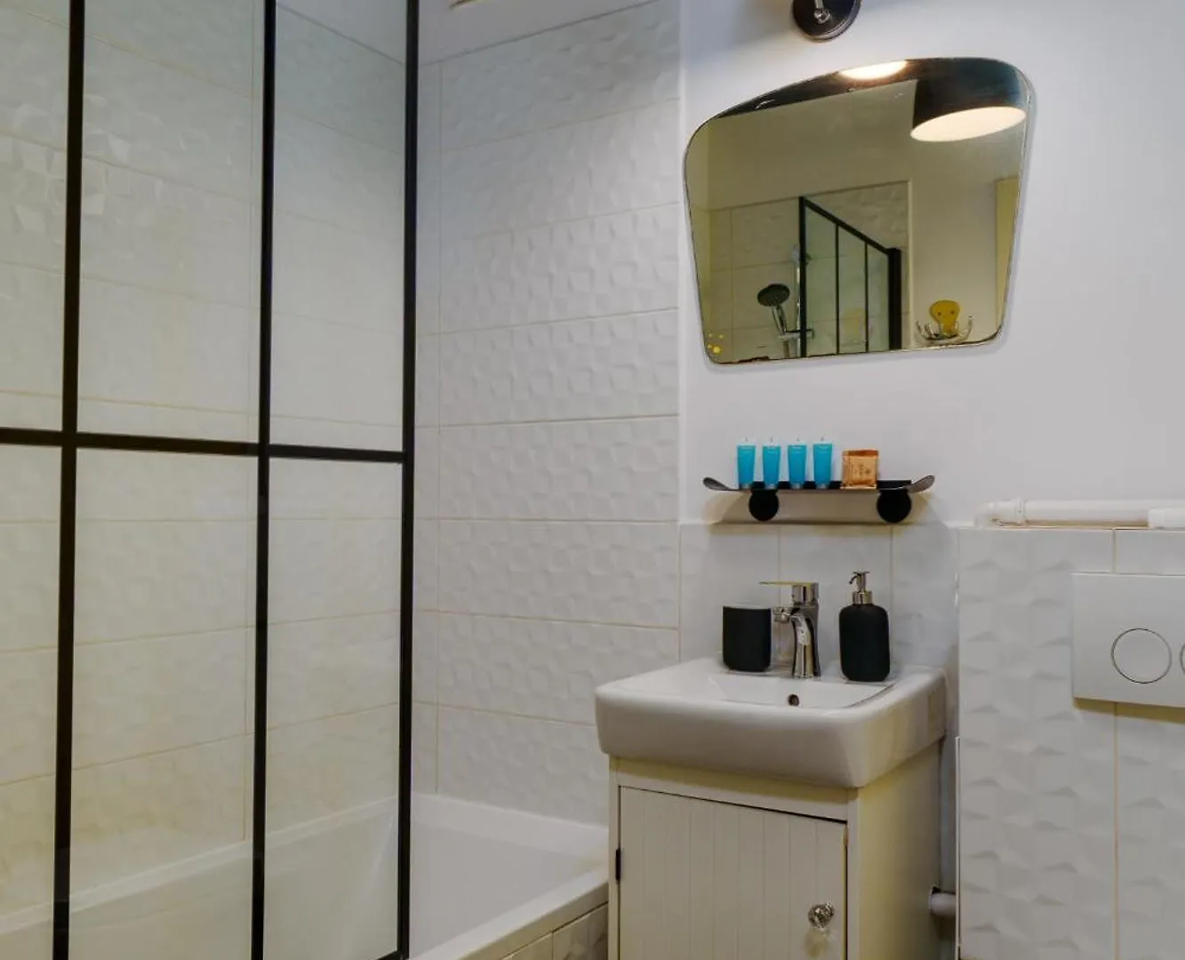 Apartment Paryska 11-15 - Better Rental Warsaw